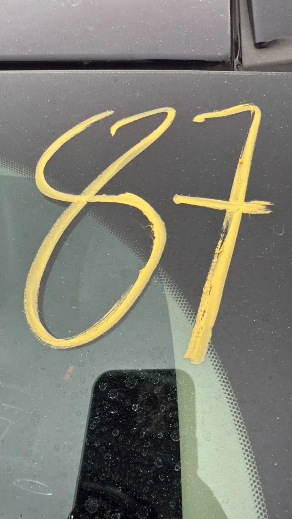 Used 2020 Ford Escape Titanium image 31