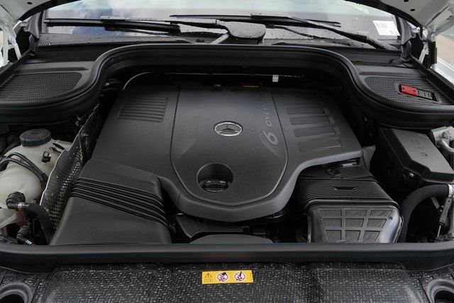 New 2026 Mercedes-Benz GLS 450 4MATIC image 30