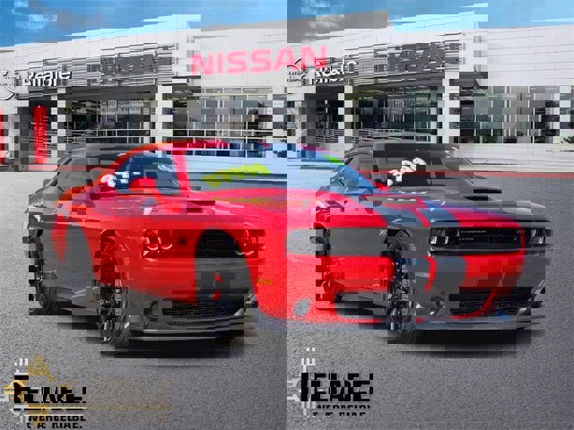 Used 2016 Dodge Challenger SRT w/ Technology Group