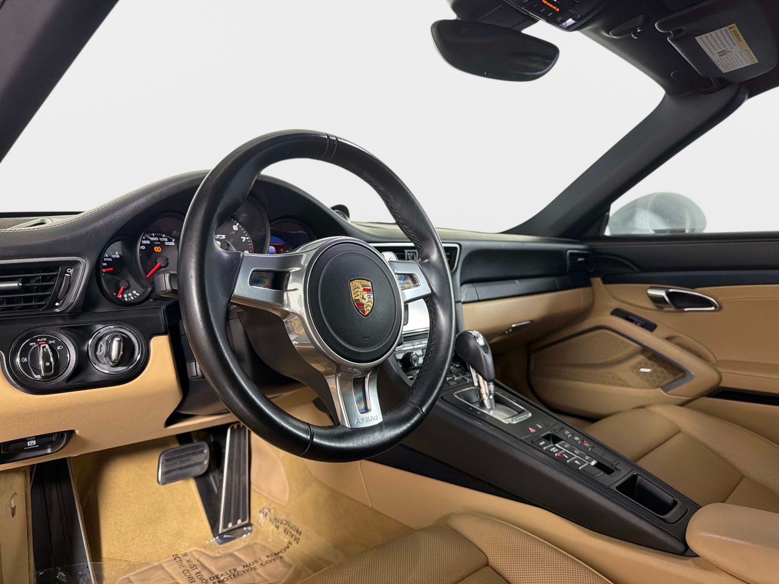 Used 2015 Porsche 911 Carrera 4 GTS AWD/4WD image 33
