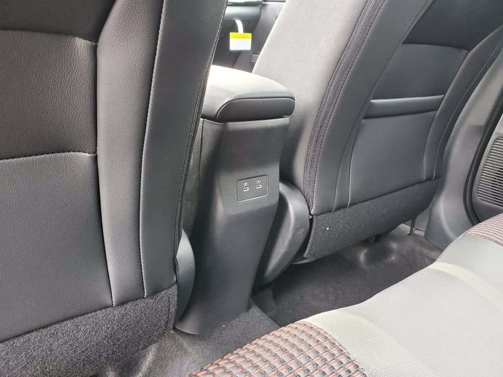 New 2026 Nissan Kicks SR w/ SR Premium Package FWD image 13
