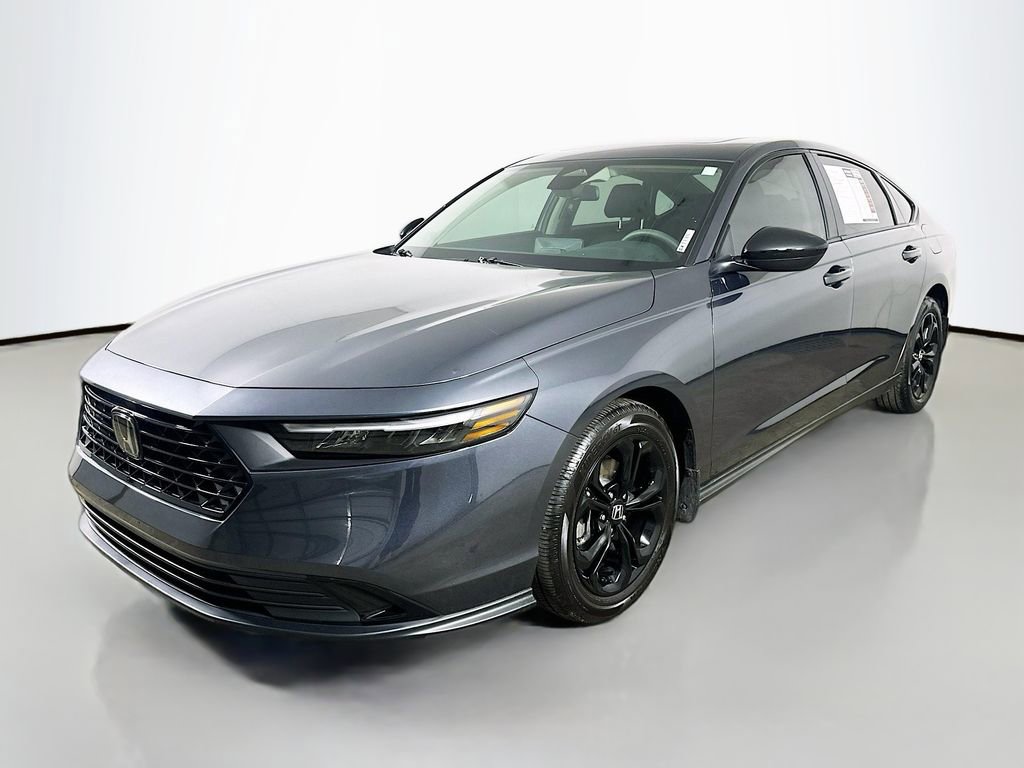 Used 2025 Honda Accord SE image 3