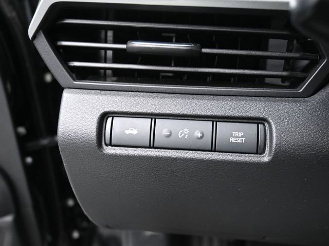 Used 2025 Nissan Altima 2.5 SR image 31