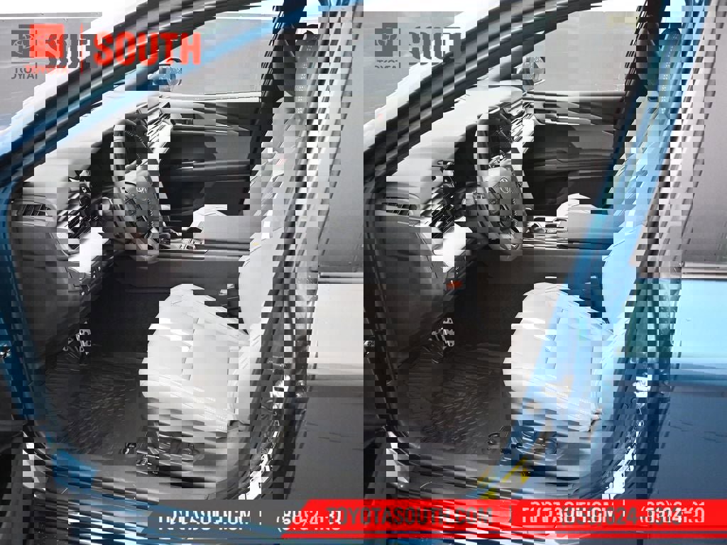 New 2026 Toyota Camry SE w/ Convenience Package image 9