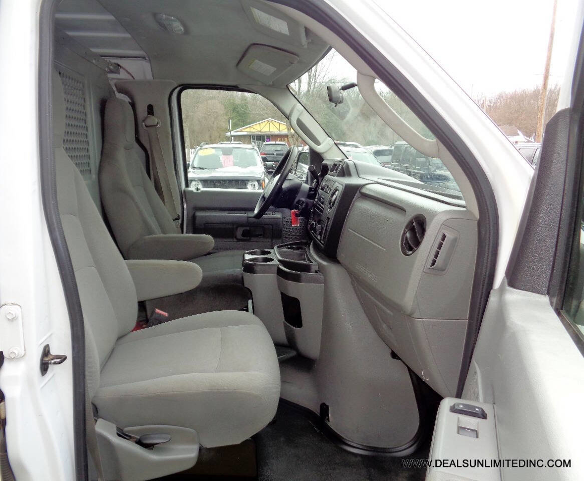 Used 2014 Ford E-250 and Econoline 250 w/ Power Group RWD image 21