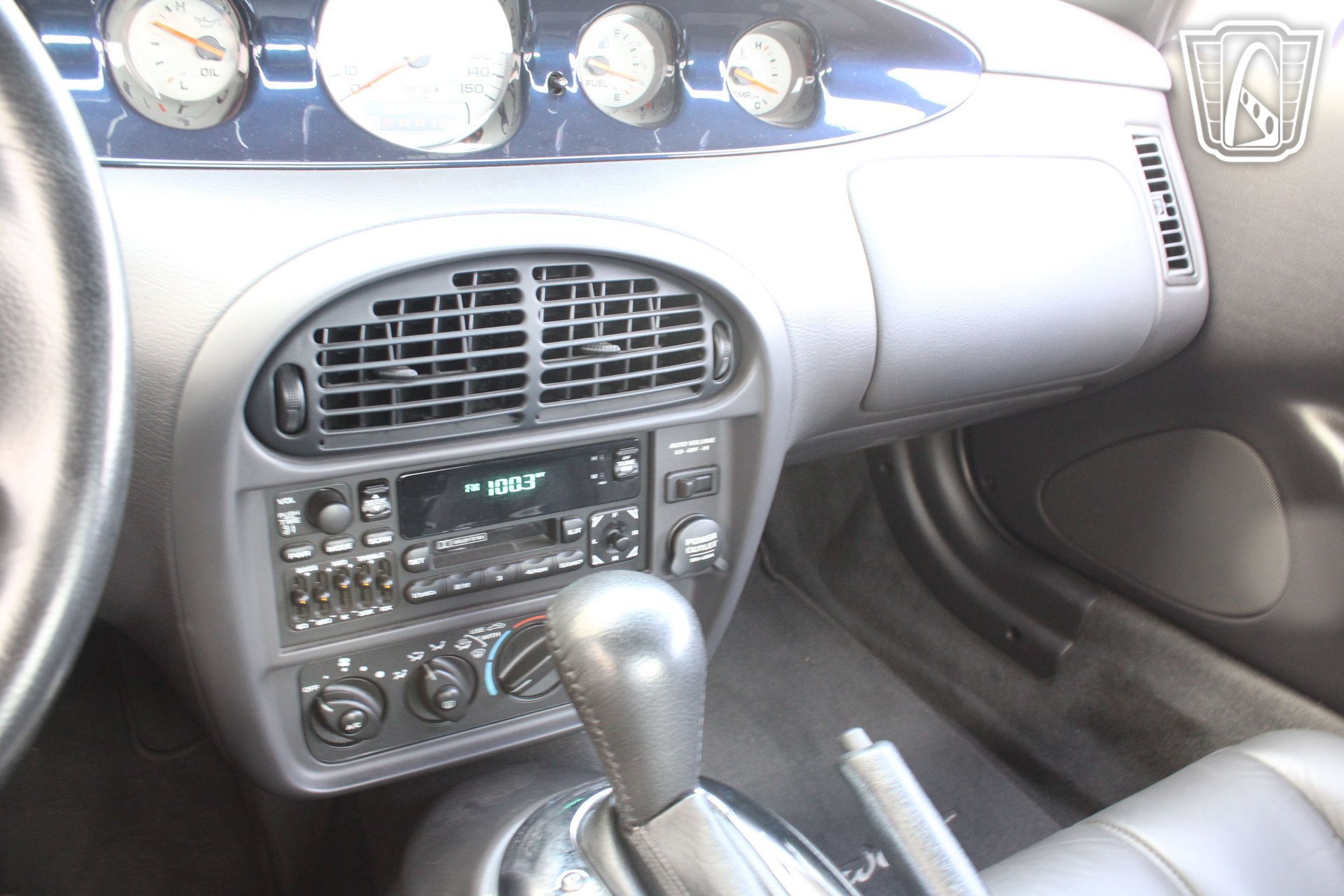 Used 2001 Chrysler Prowler RWD image 6