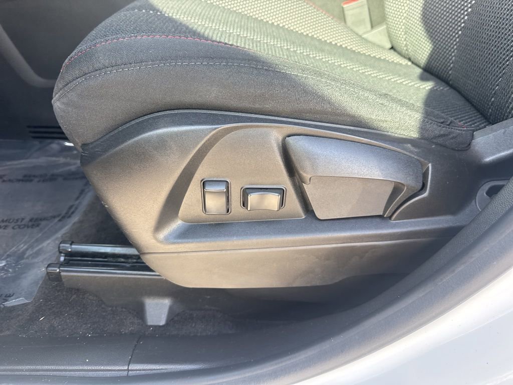 Used 2016 Chevrolet Equinox LS AWD/4WD image 10