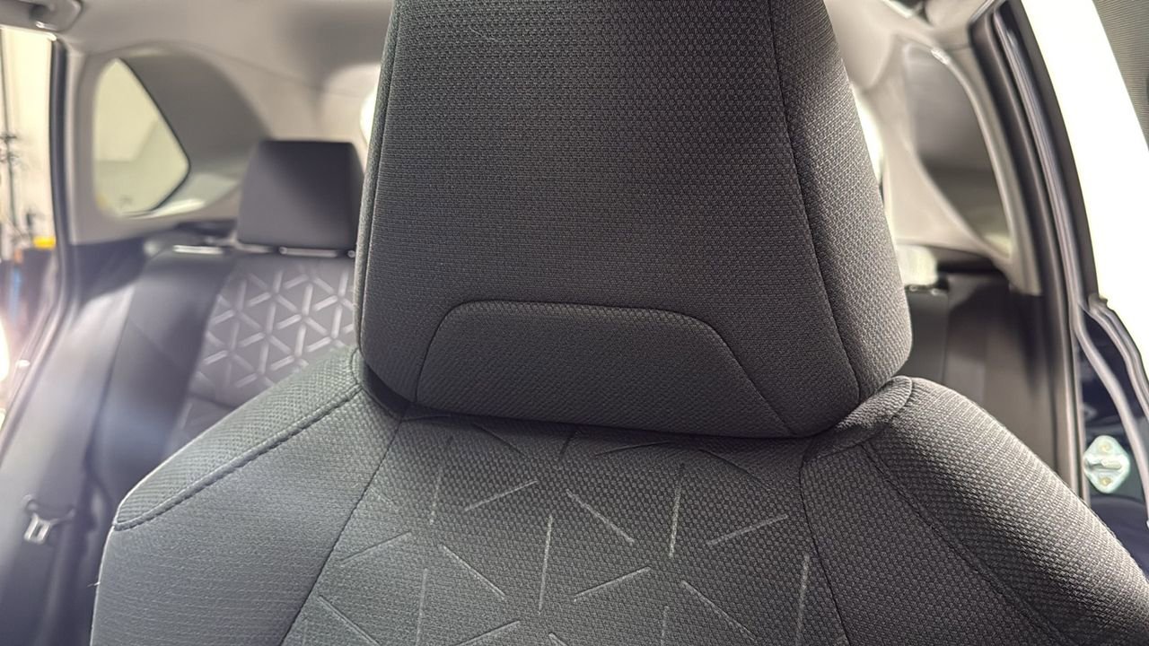 Certified 2025 Toyota RAV4 XLE w/ Convenience Package image 13