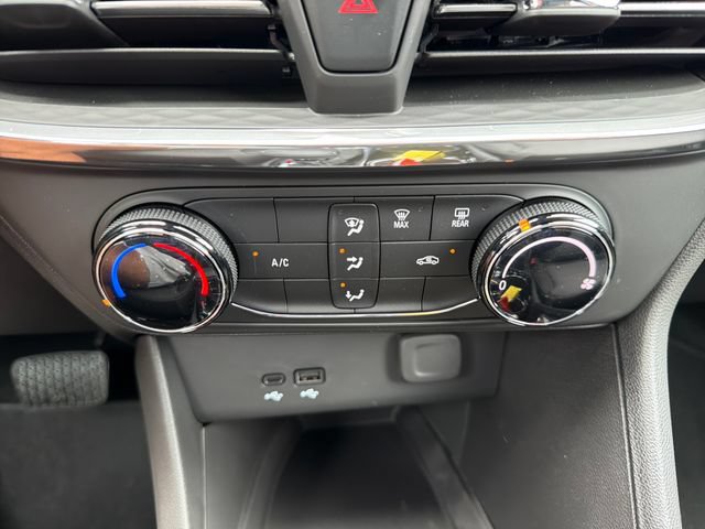 New 2026 Buick Encore GX Preferred AWD/4WD image 14