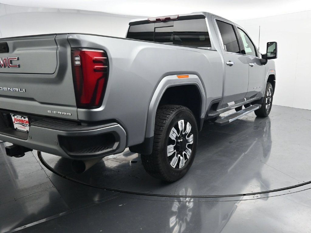 Used 2024 GMC Sierra 2500 Denali w/ Denali Reserve Package AWD/4WD image 7