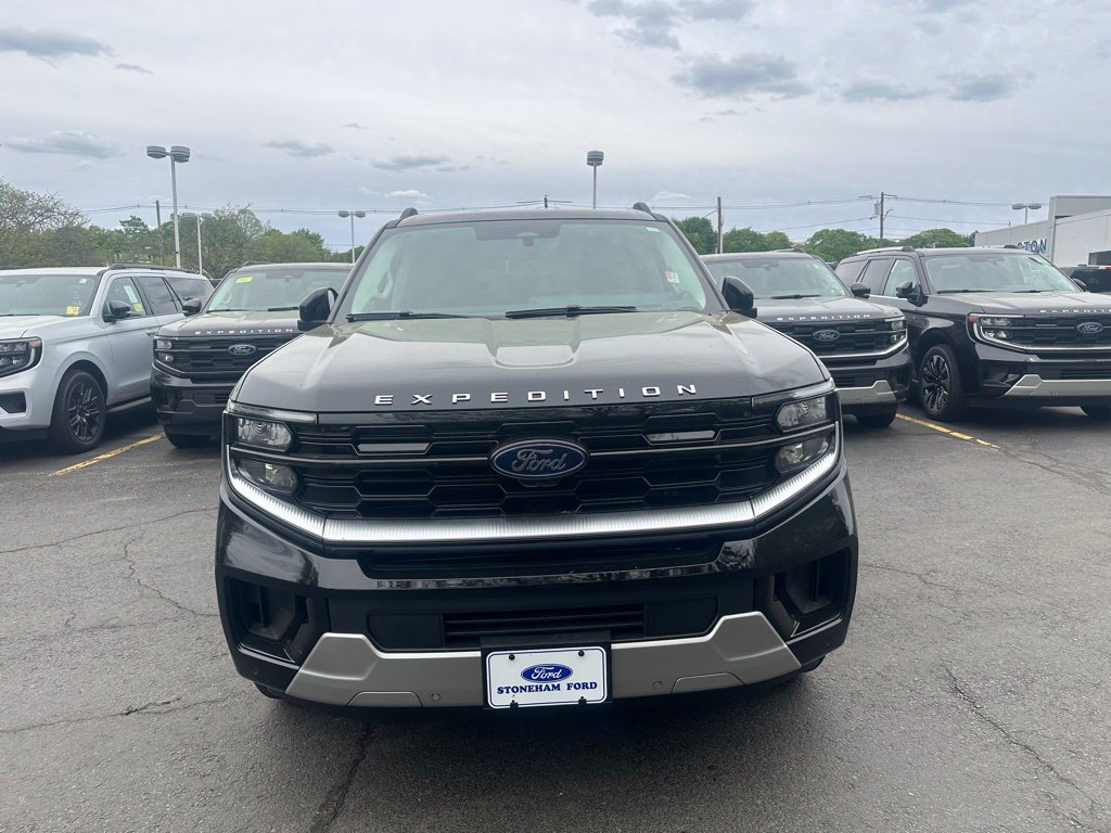 New 2026 Ford Expedition Max Platinum w/ Platinum Ultimate Package AWD/4WD image 3