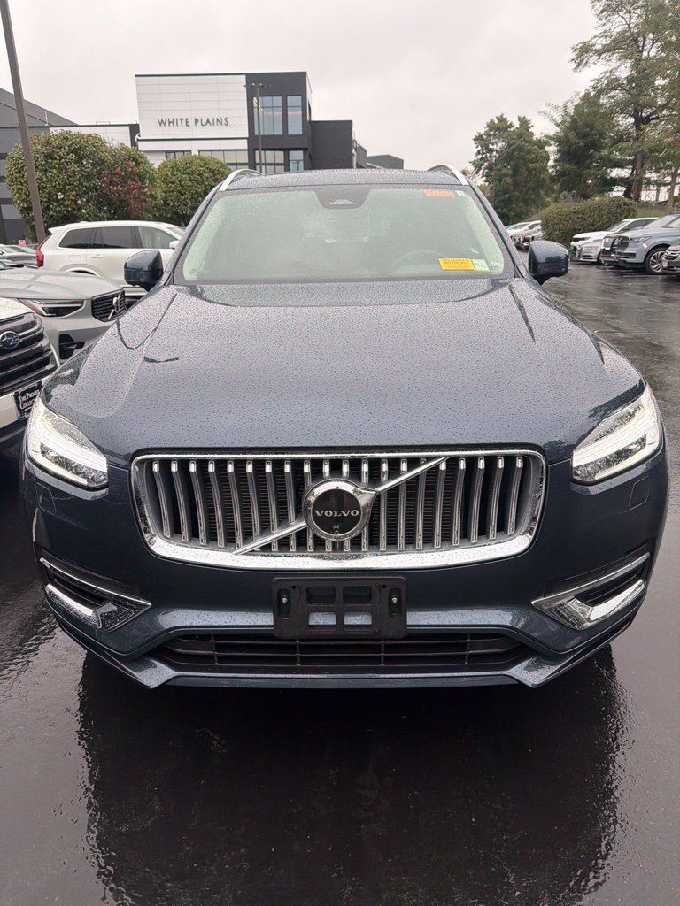 Used 2024 Volvo XC90 T8 Plus w/ Protection Package Premier AWD/4WD image 5
