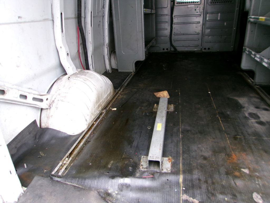 Used 2019 Chevrolet Express 3500 Extended w/ Driver Convenience Package image 12