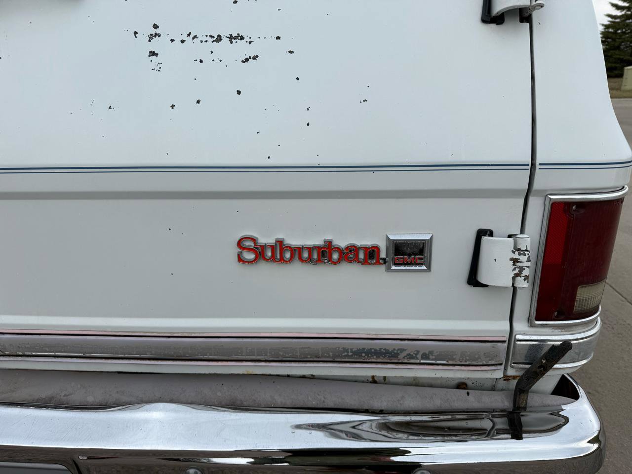 Used 1987 GMC Suburban 4WD image 11