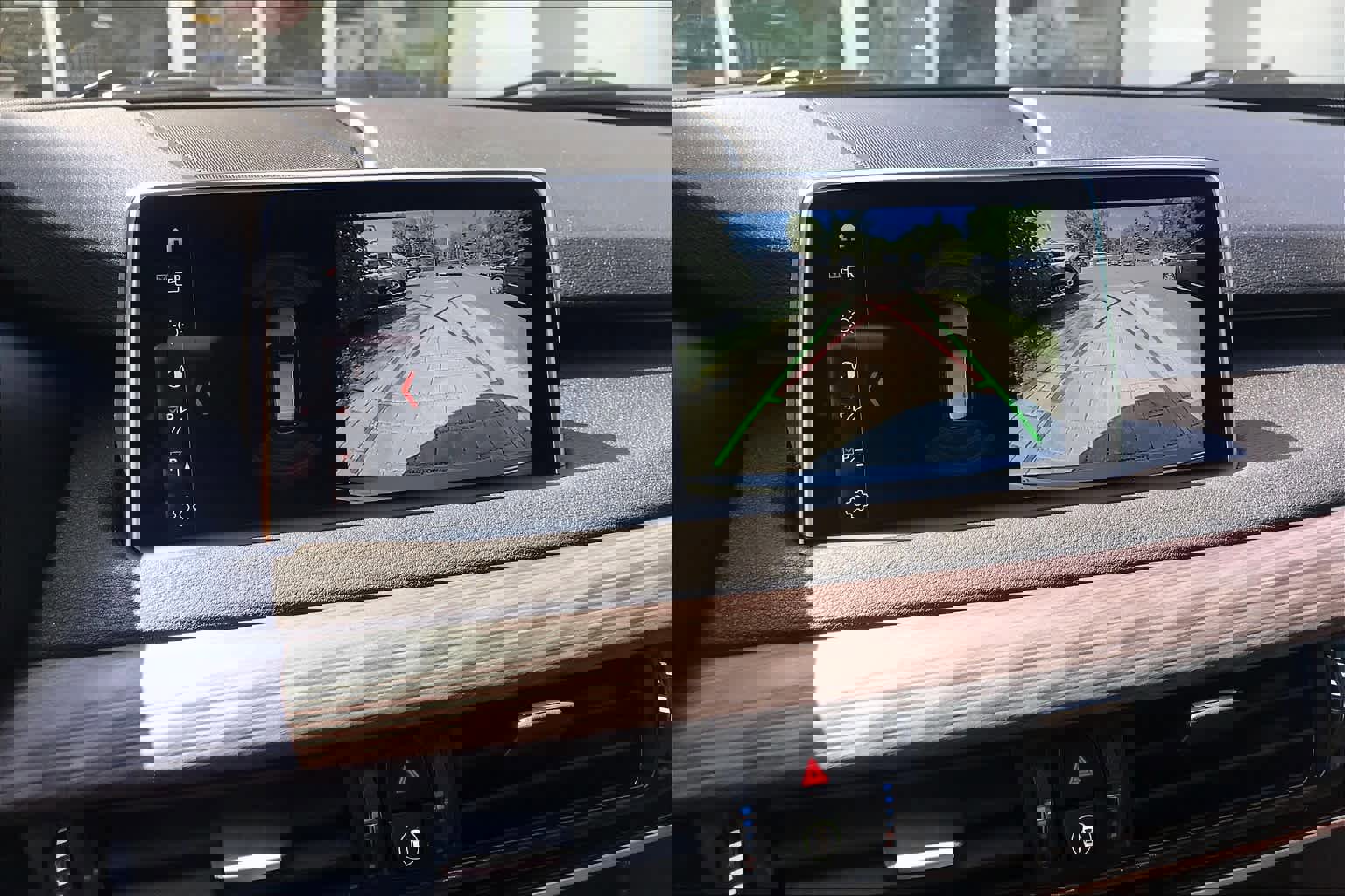 Used 2018 BMW X5 xDrive40e image 27