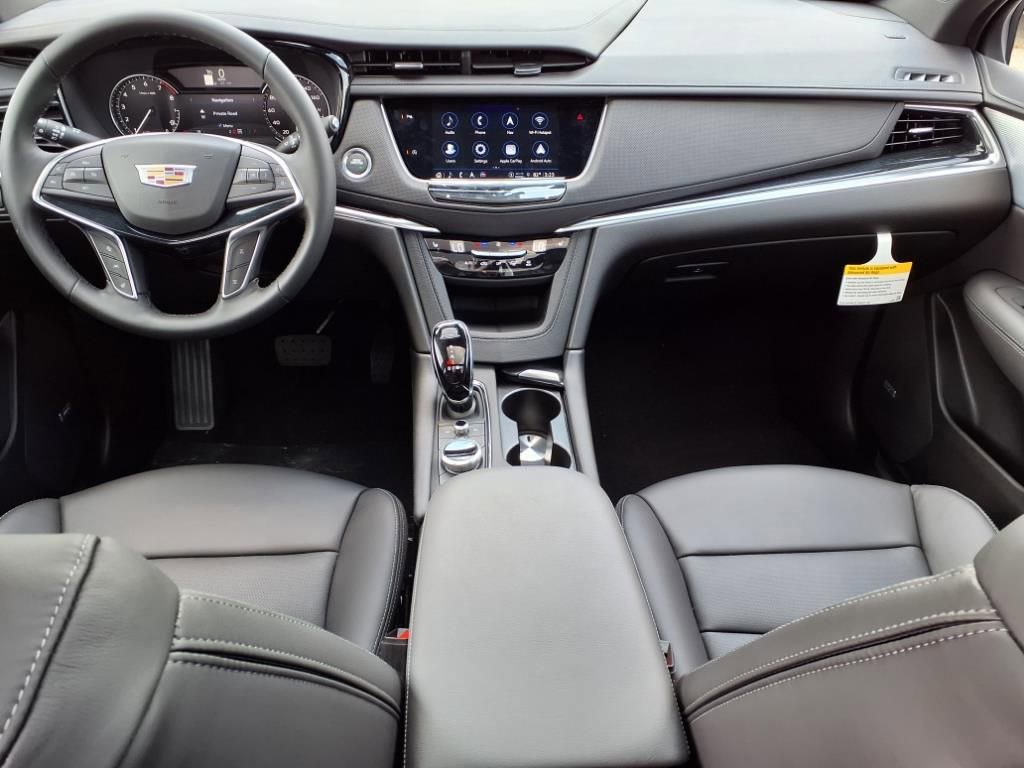 New 2025 Cadillac XT5 Premium Luxury w/ LPO, Floor Liner Package image 9