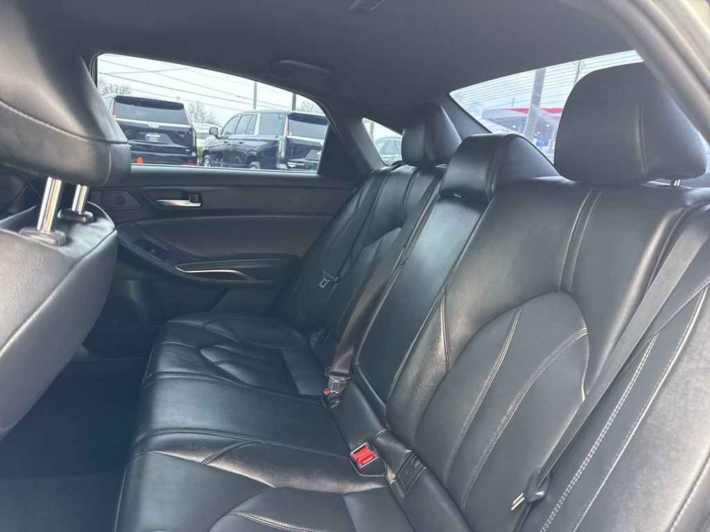 Used 2020 Toyota Avalon XLE image 26