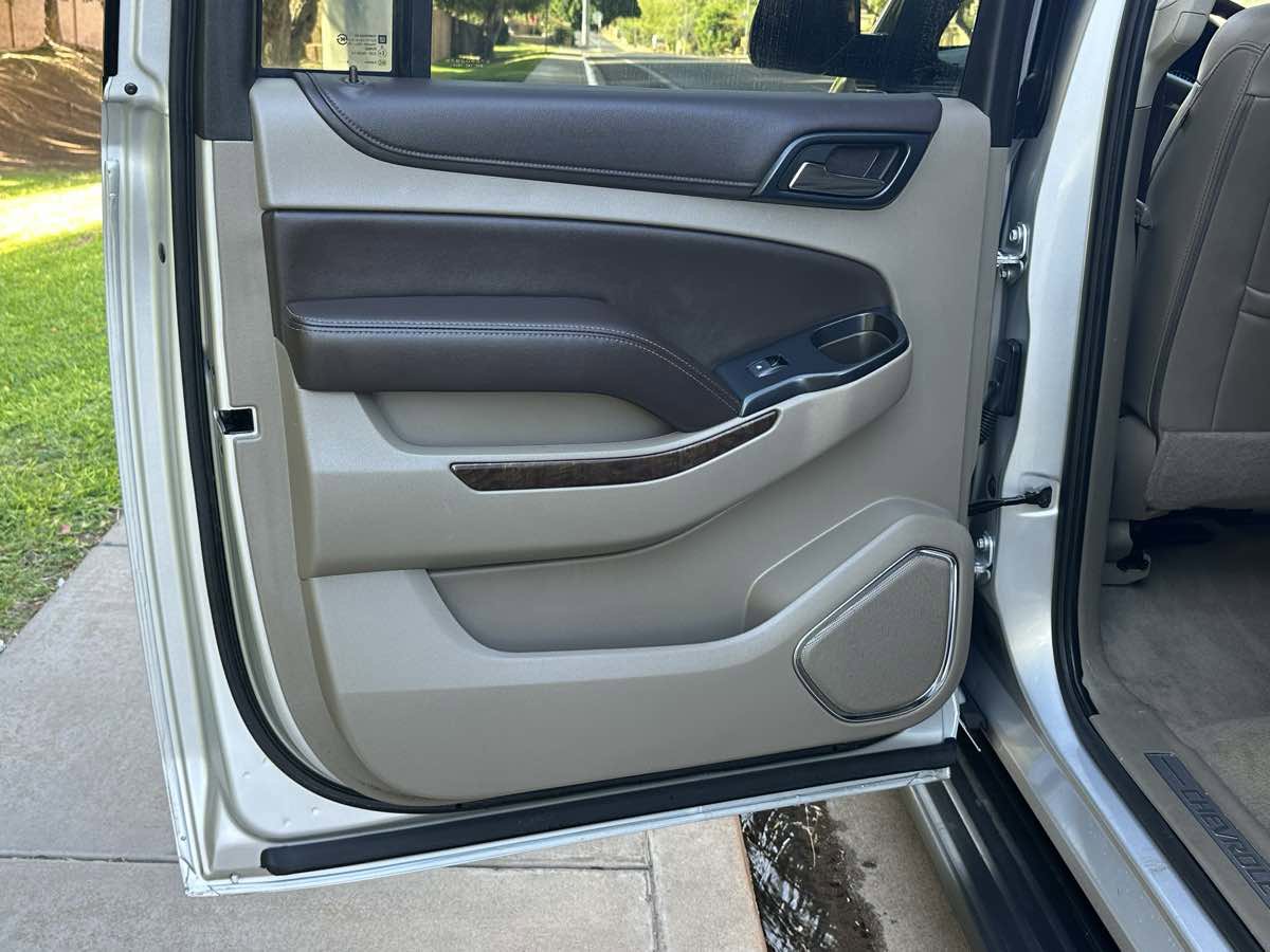 Used 2019 Chevrolet Suburban LT AWD/4WD image 53