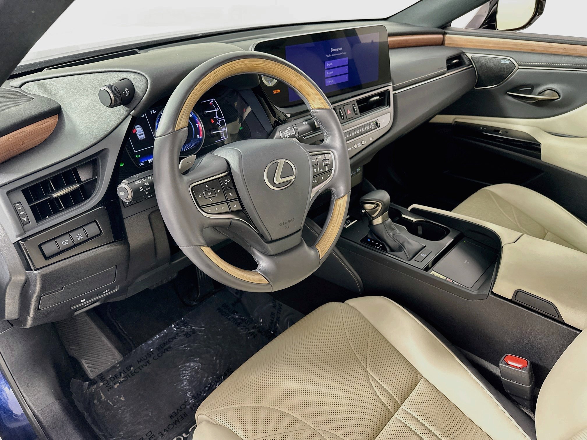 Used 2023 Lexus ES 350 Ultra Luxury w/ Accessory Package (Z1) FWD image 9