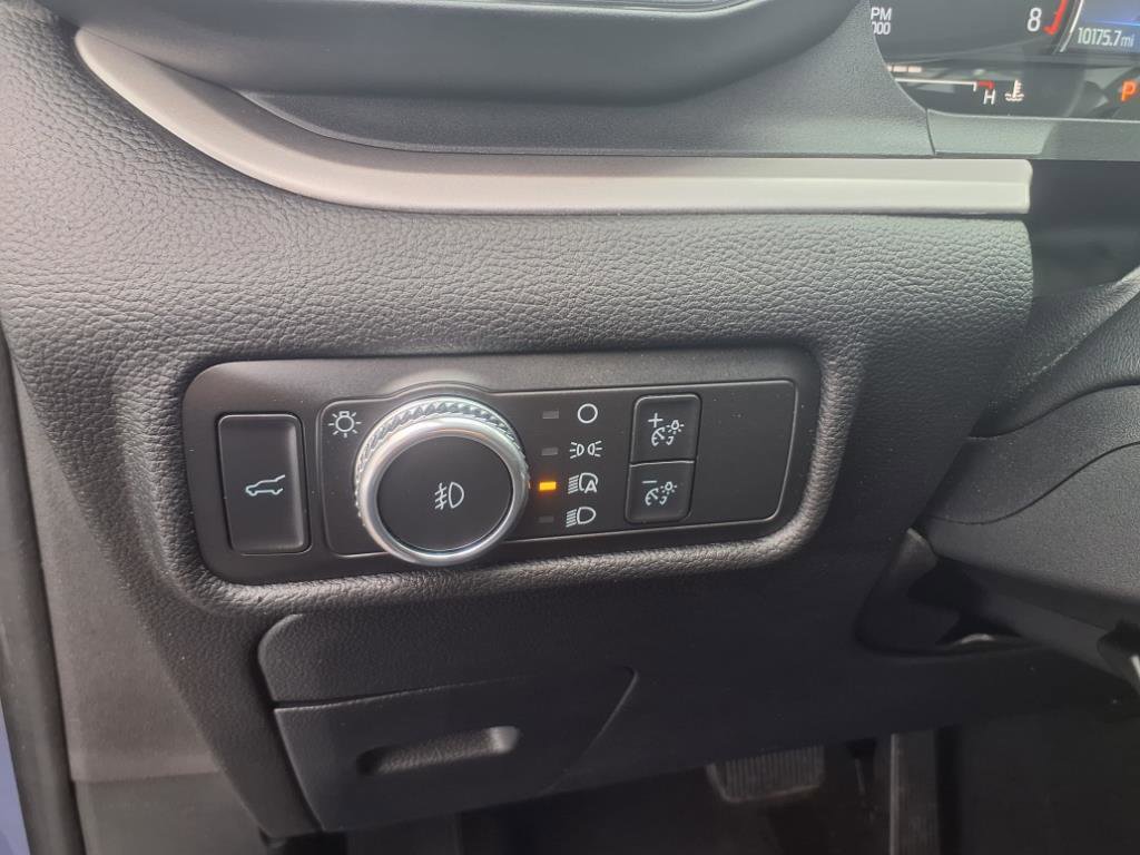 Certified 2022 Ford Explorer XLT w/ Equipment Group 202A image 14