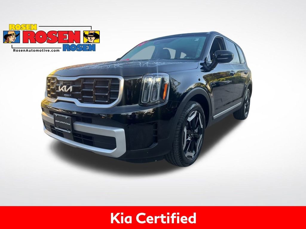 Used 2024 Kia Telluride S w/ S Sunroof Package
