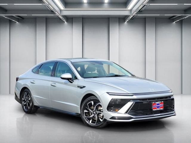 Used 2025 Hyundai Sonata SEL image 1