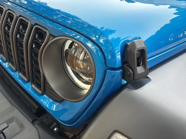 Used 2024 Jeep Wrangler Sport S image 10