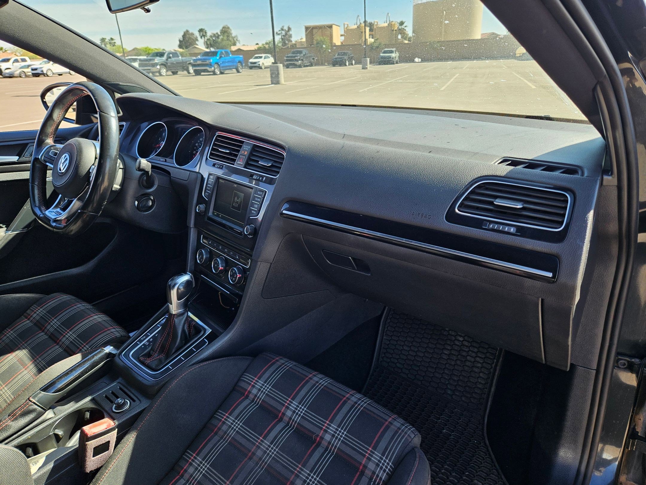 Used 2017 Volkswagen GTI S image 20