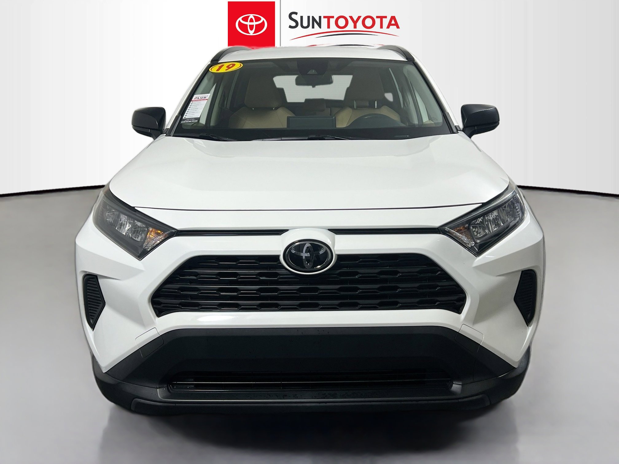 Used 2019 Toyota RAV4 LE image 10