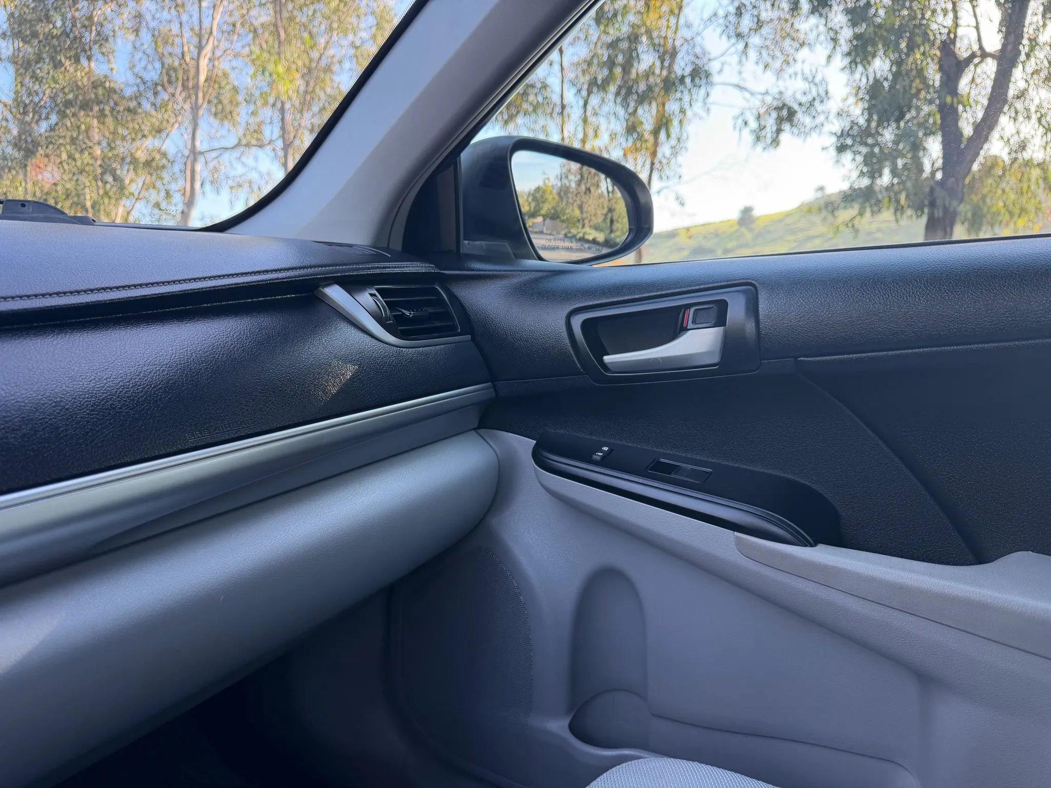 Used 2013 Toyota Camry LE image 26