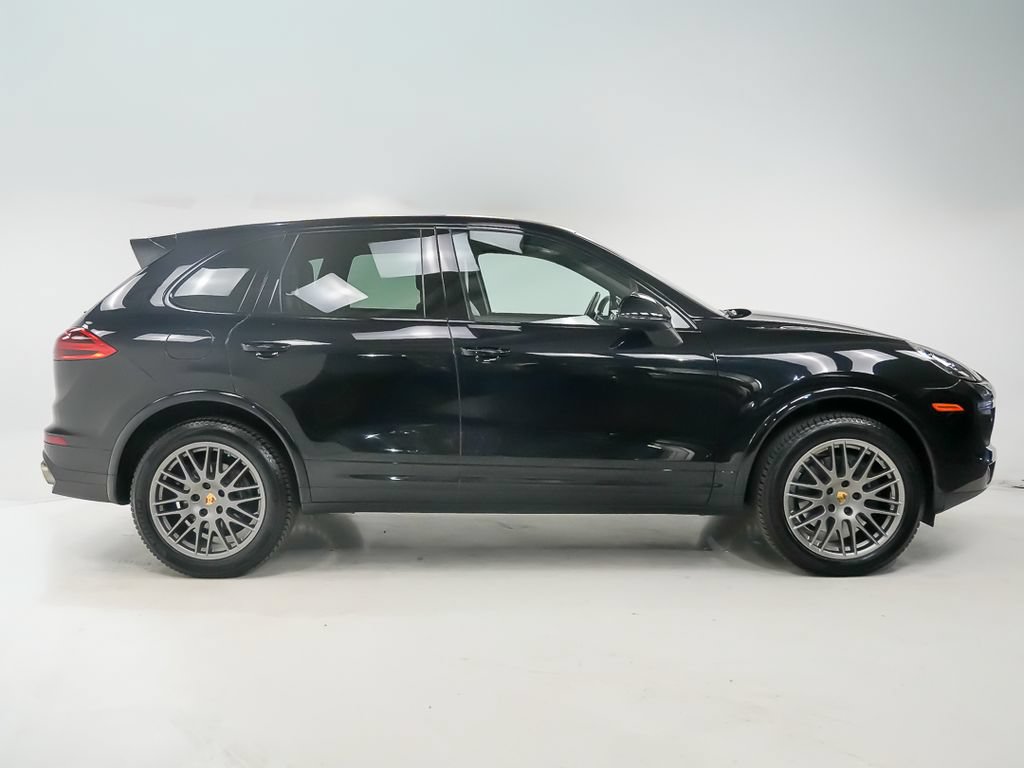 Used 2017 Porsche Cayenne Platinum Edition AWD/4WD image 9