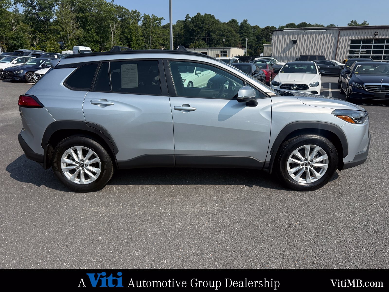 Used 2023 Toyota Corolla Cross LE w/ Moonroof Package AWD/4WD image 9