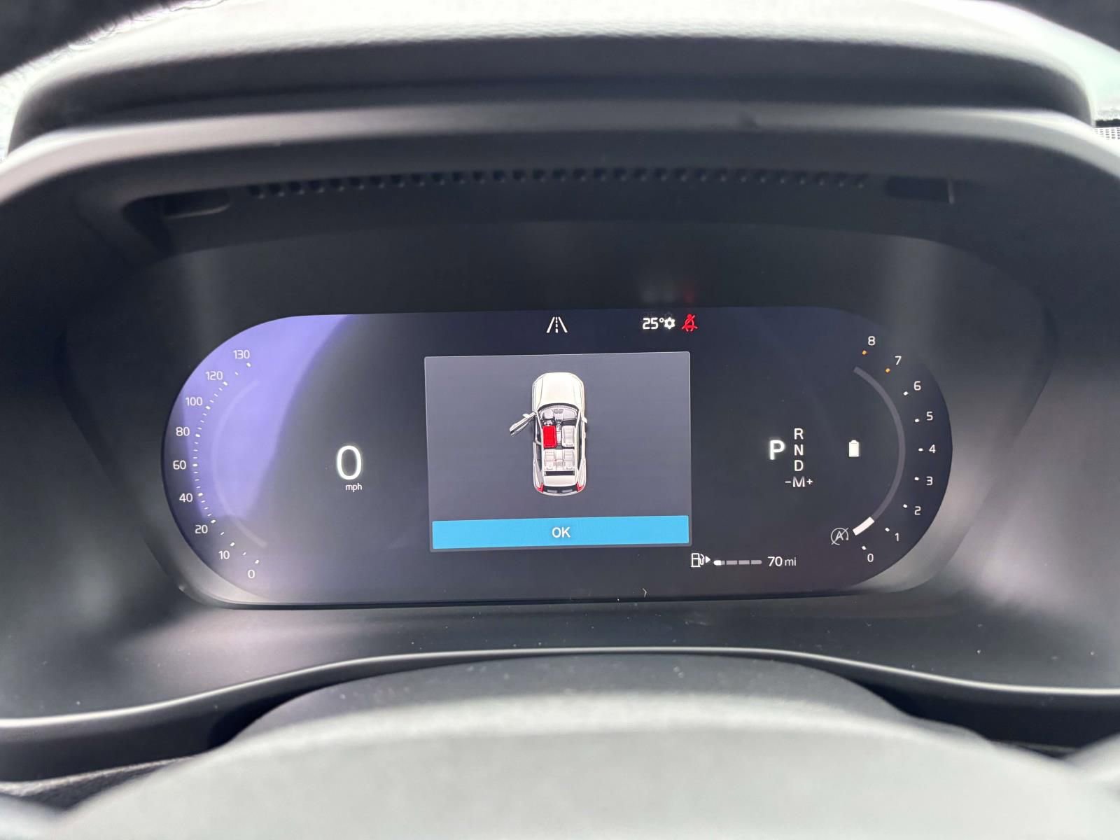 New 2026 Volvo XC40 B5 Ultra w/ Protection Package Premier image 15