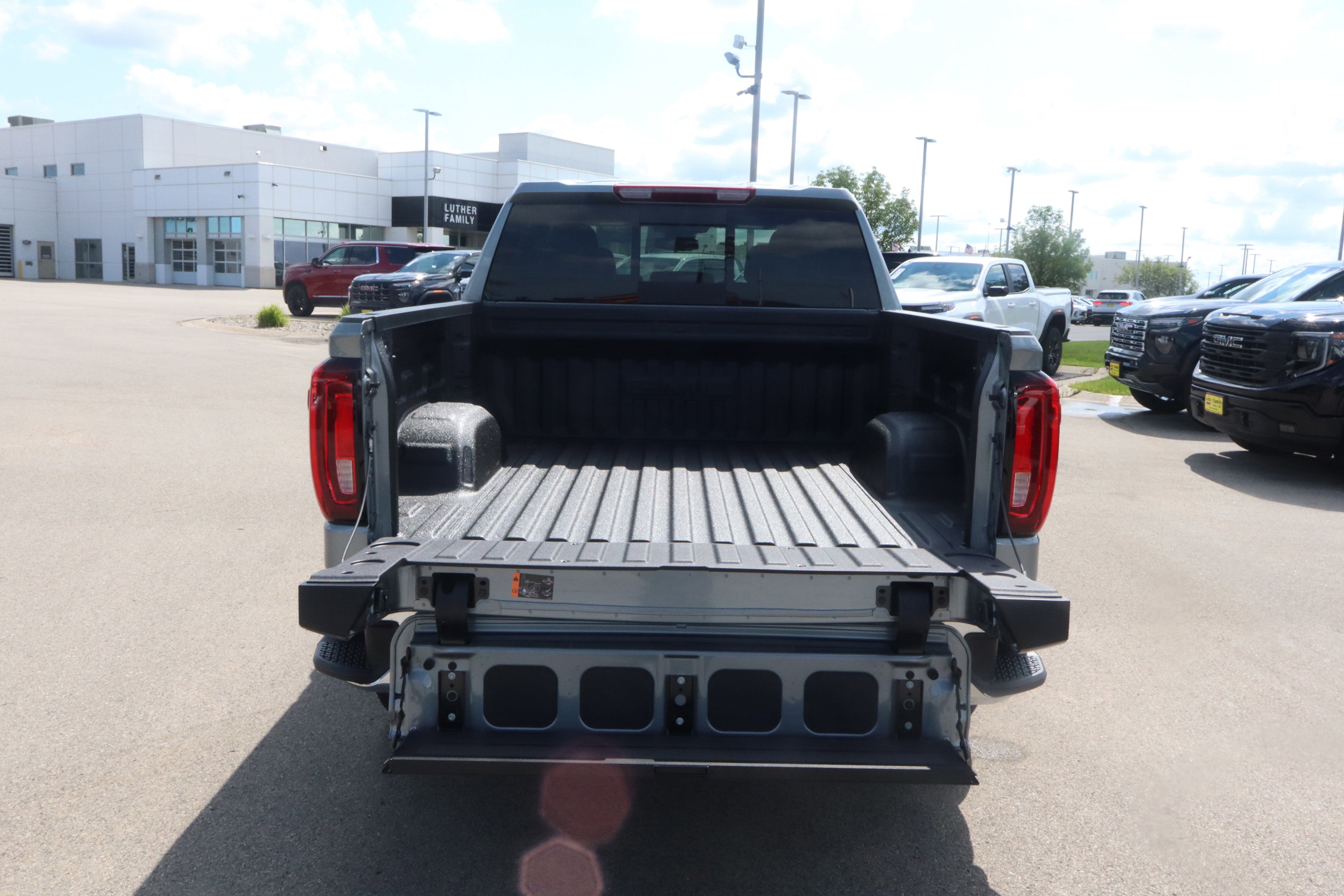 New 2026 GMC Sierra 1500 SLT w/ SLT Premium Plus Package image 16