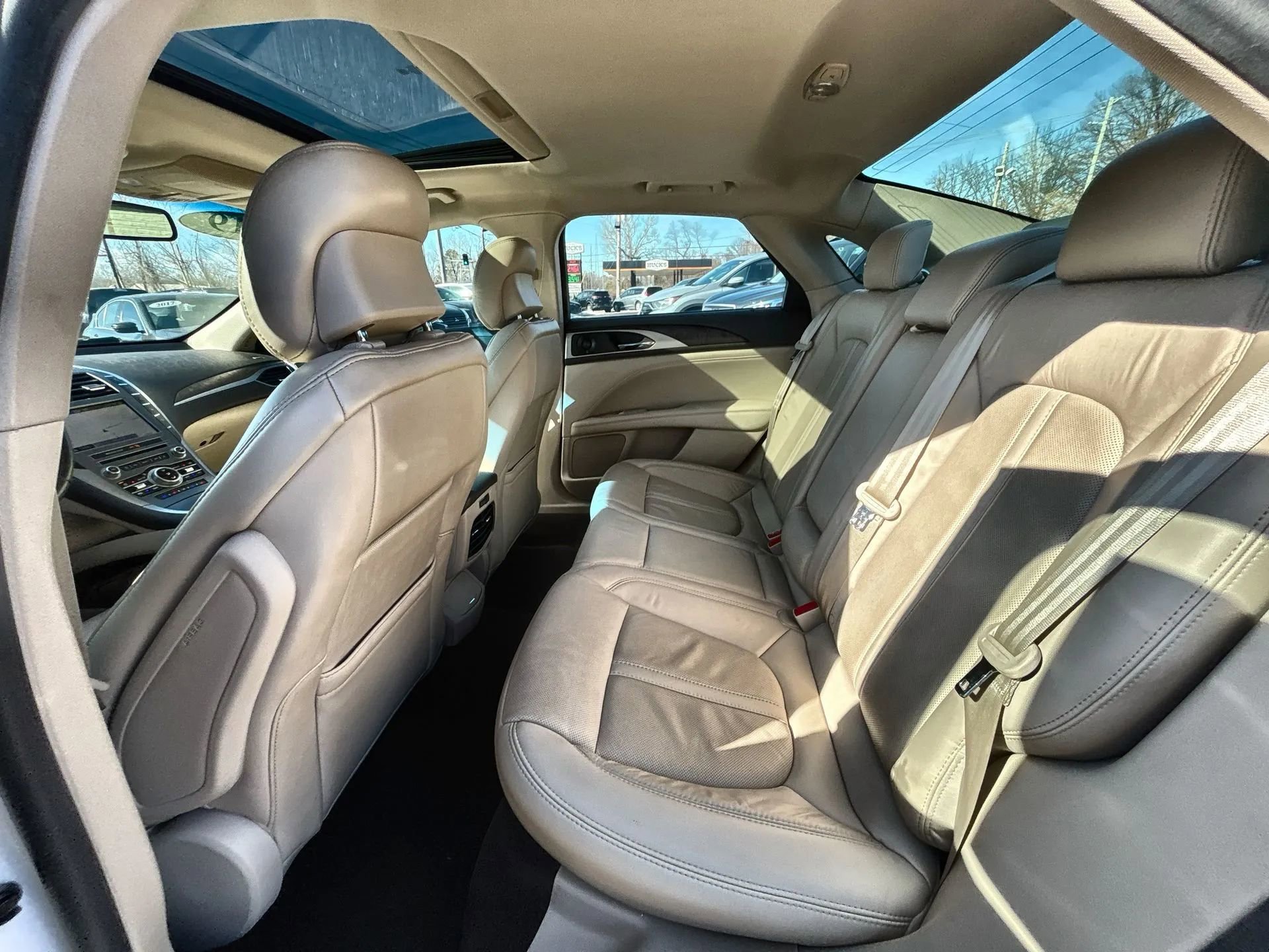 Used 2019 Lincoln MKZ Reserve image 25