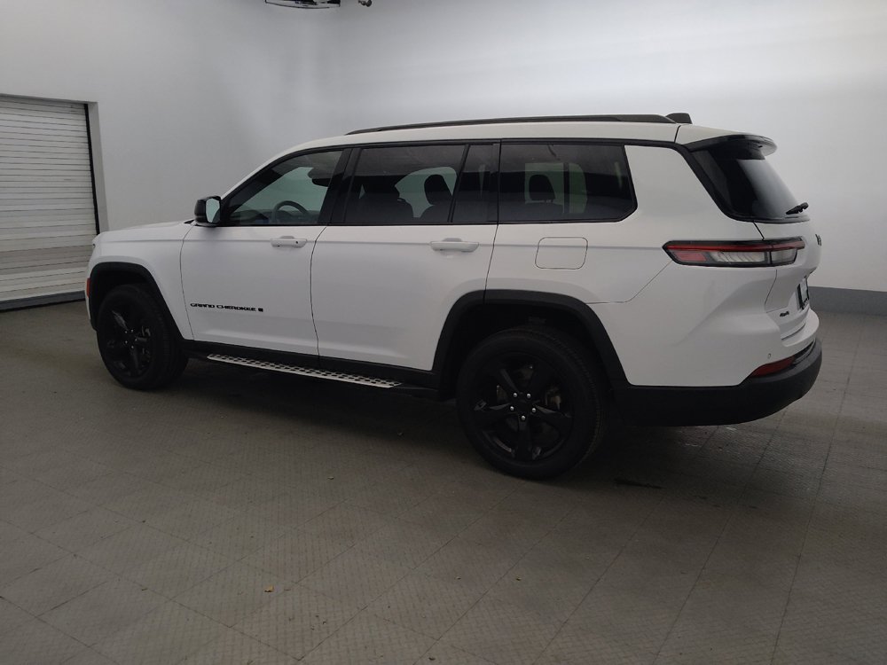 Used 2023 Jeep Grand Cherokee L Laredo AWD/4WD image 3