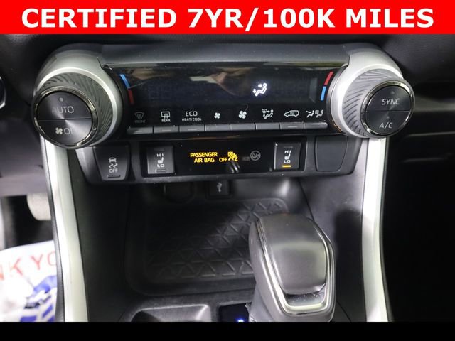 Used 2022 Toyota RAV4 XLE Premium image 39