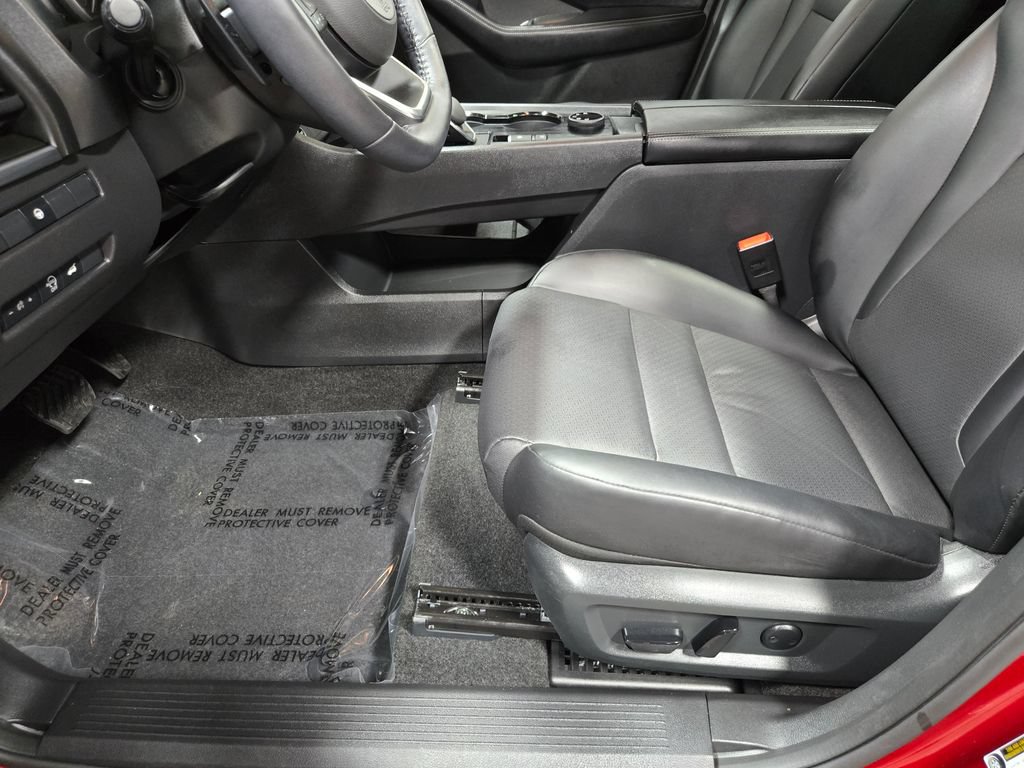 Used 2023 Nissan Rogue SV w/ SV Premium B Package AWD/4WD image 11