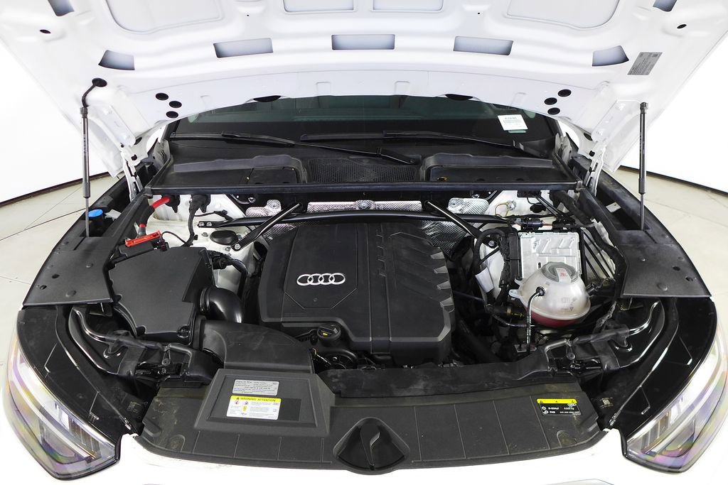 Used 2022 Audi Q5 2.0T Premium w/ Convenience Package image 6
