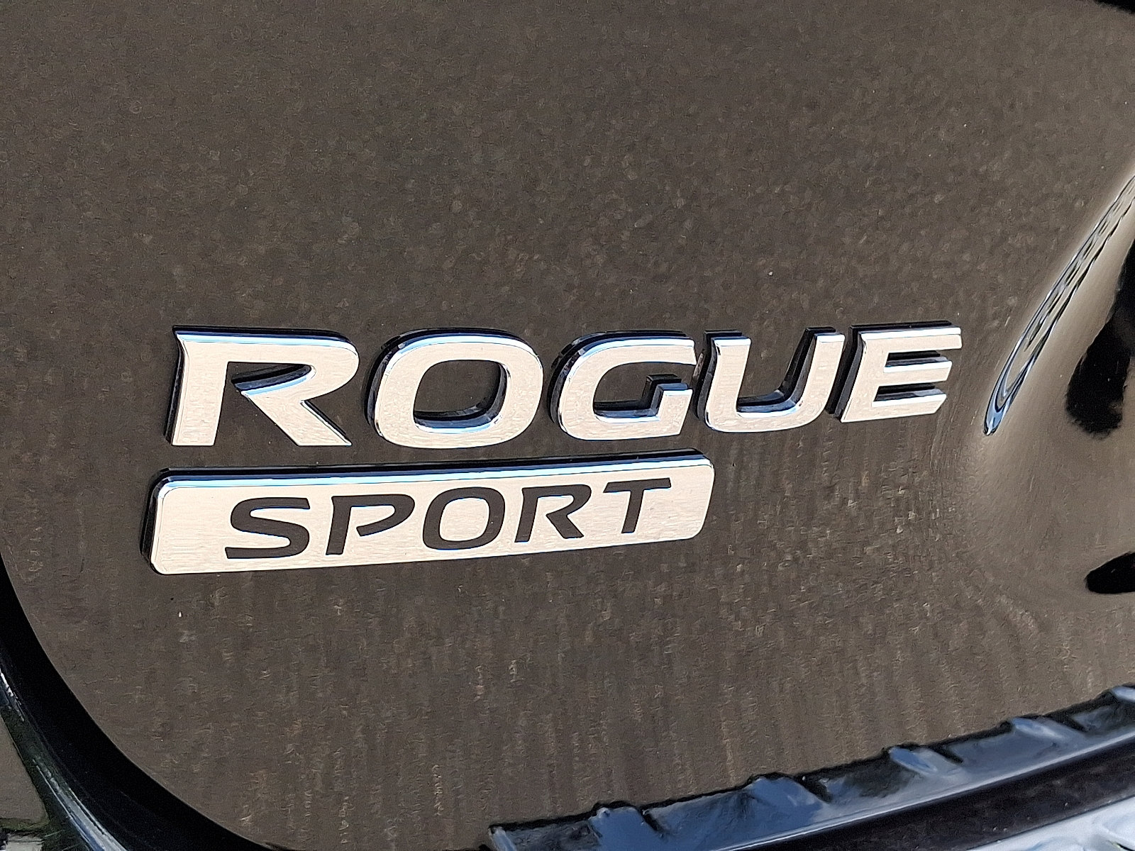 Used 2019 Nissan Rogue Sport SV w/ Technology Package image 32