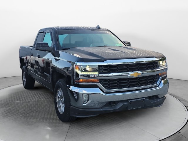 Used 2018 Chevrolet Silverado 1500 LT w/ All Star Edition AWD/4WD image 7