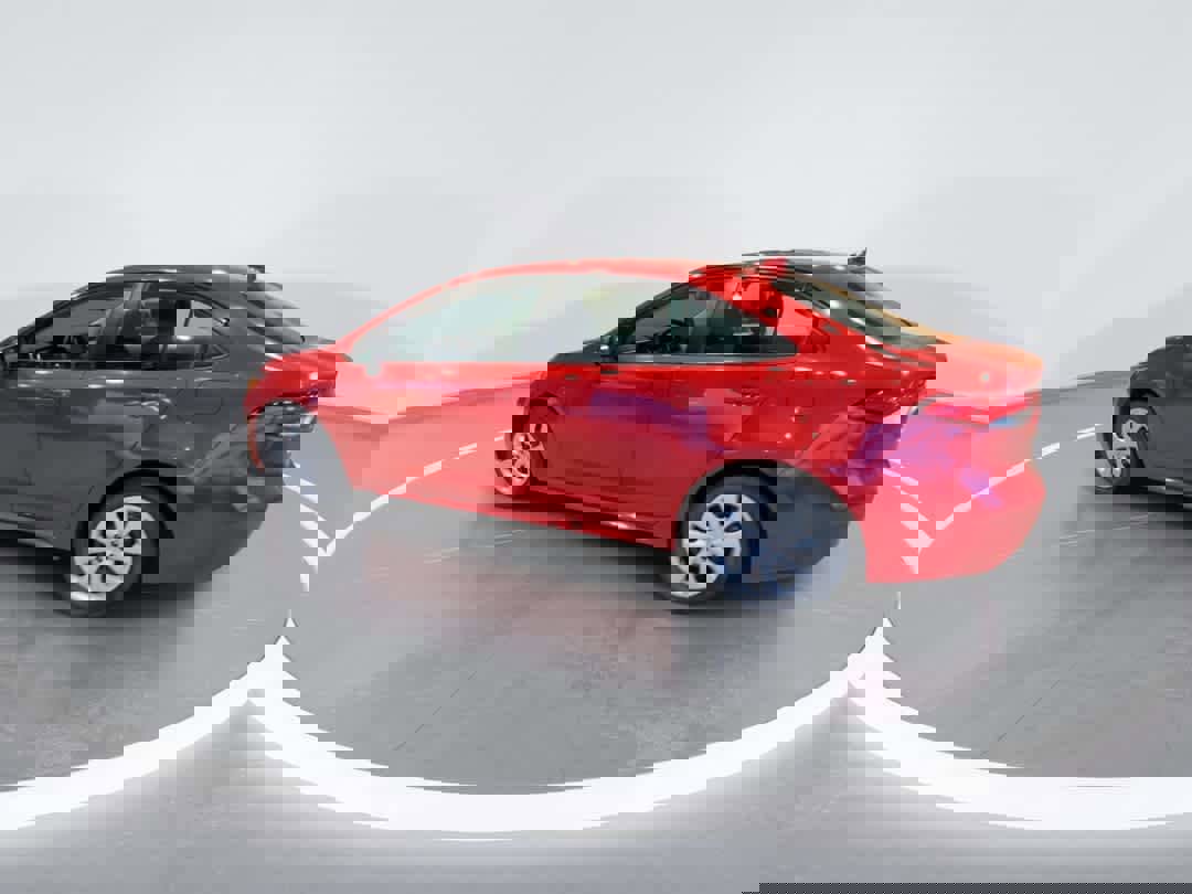 Used 2020 Toyota Corolla LE image 6