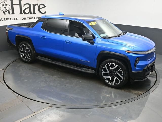 Used 2025 Chevrolet Silverado EV RST image 47