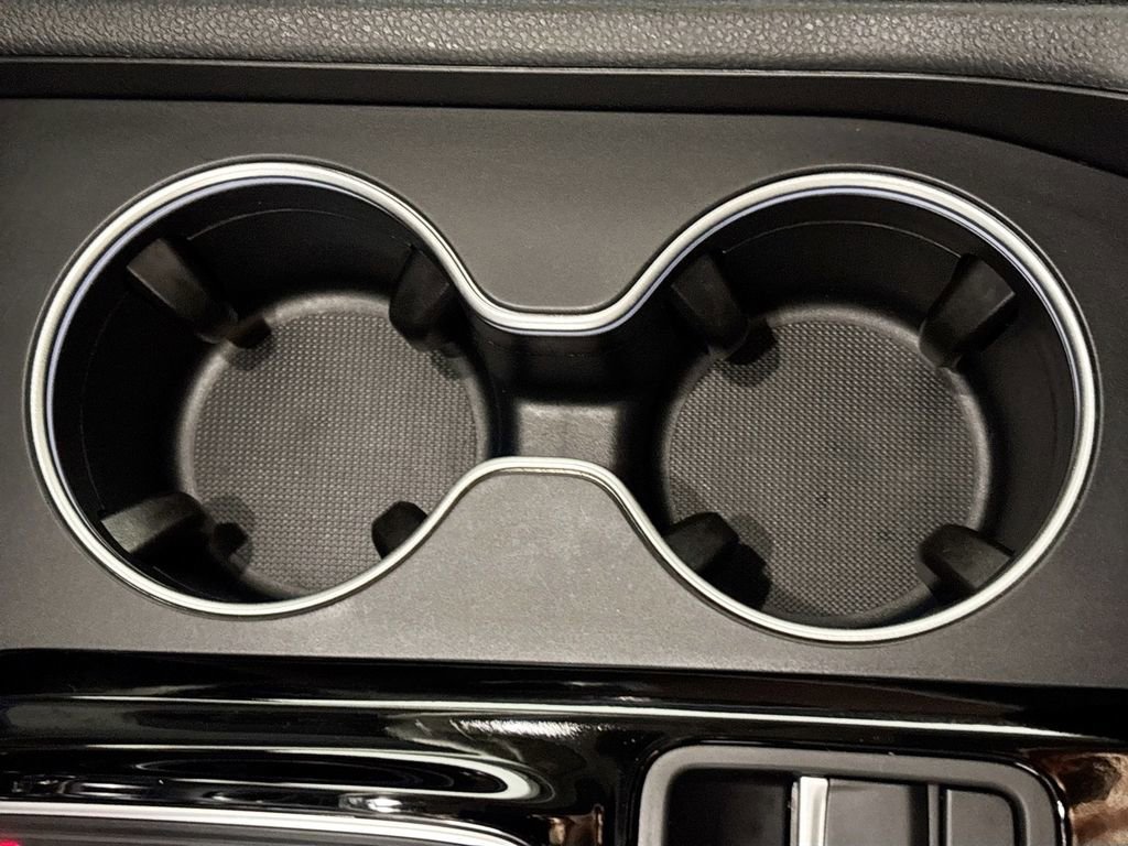 Used 2024 Honda Pilot Elite image 15