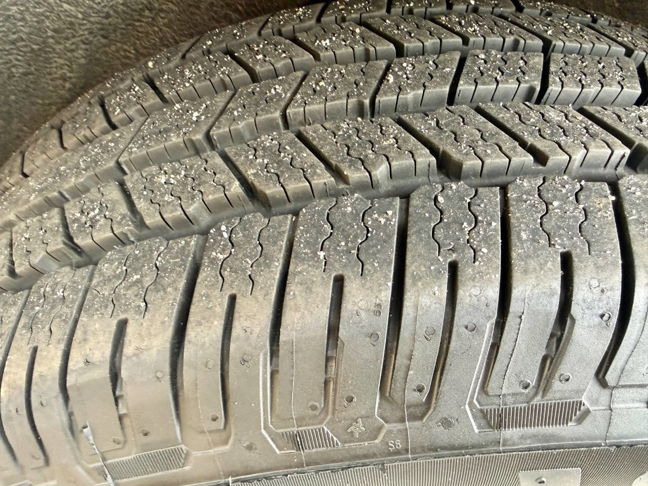 Used 2016 Jeep Grand Cherokee Limited AWD/4WD image 24