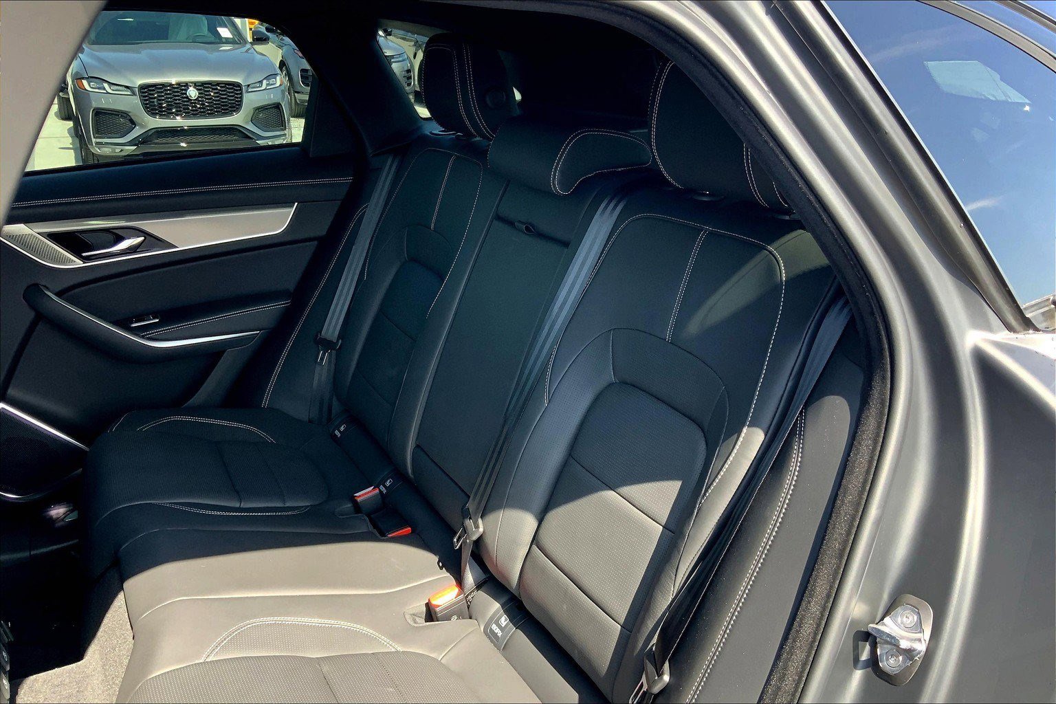 New 2026 Jaguar F-PACE R-Dynamic S image 14