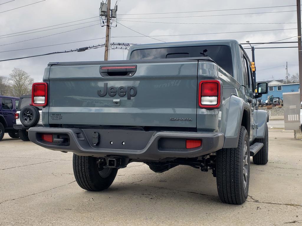 New 2026 Jeep Gladiator Sport AWD/4WD image 3