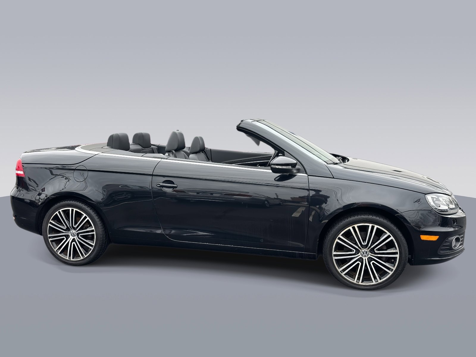 Used 2013 Volkswagen Eos image 2