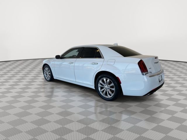 Used 2018 Chrysler 300 Limited image 7