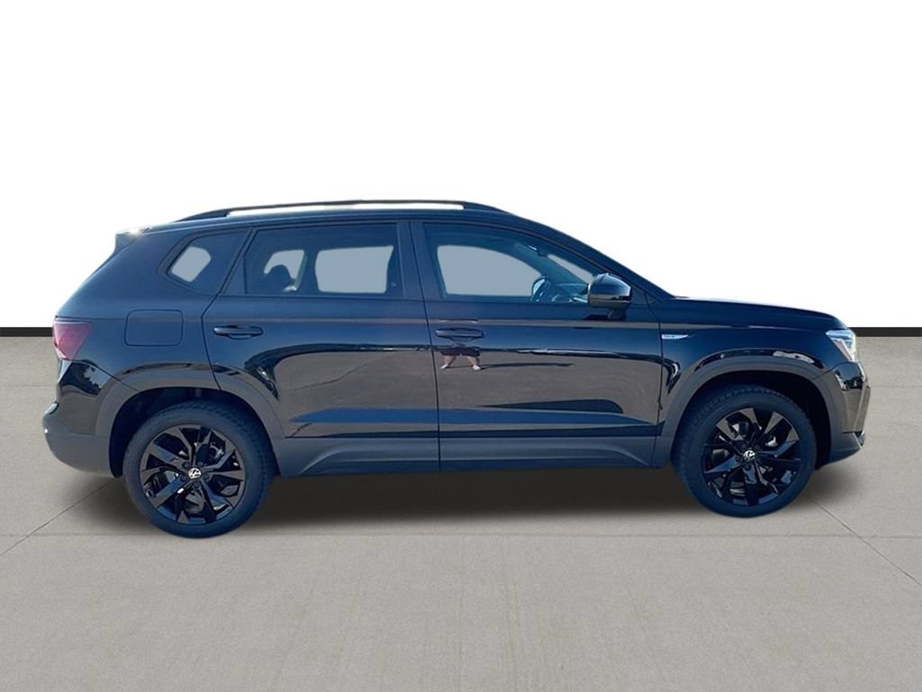 Used 2024 Volkswagen Taos SE FWD image 7